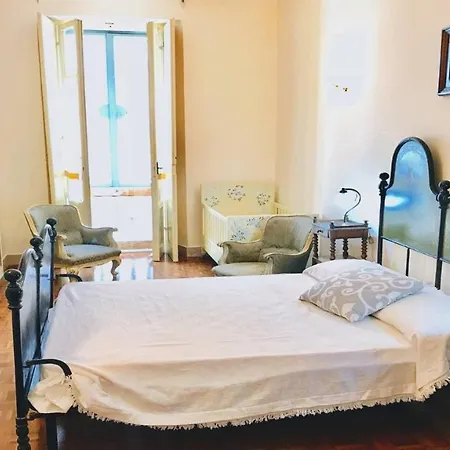 Contessa Grande/central Spoleto/sleeps 6 Apartment