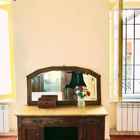 Contessa Grande/central Spoleto/sleeps 6 *