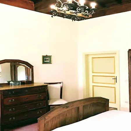 Contessa Grande/central Spoleto/sleeps 6 Apartment