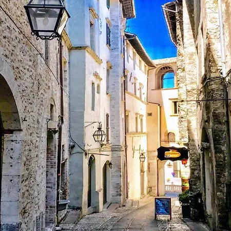 Contessa Grande/central Spoleto/sleeps 6 Apartamento Spoleto