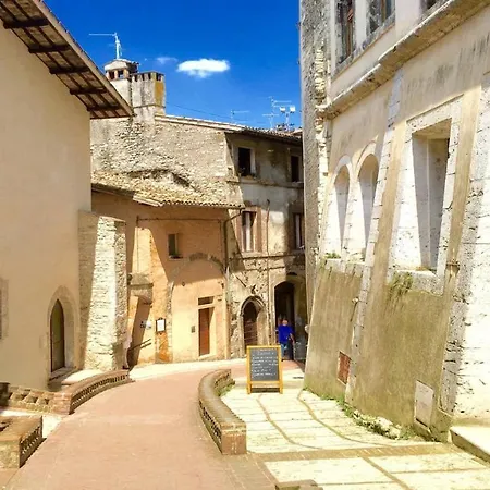 Apartment Contessa Grande/central Spoleto/sleeps 6