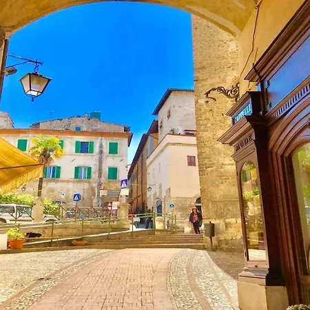 Contessa Grande/central Spoleto/sleeps 6