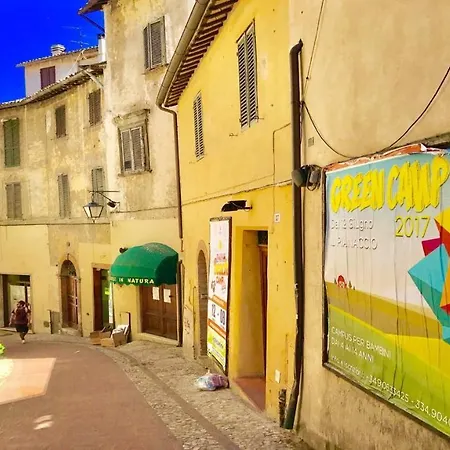 Apartamento Contessa Grande/central Spoleto/sleeps 6